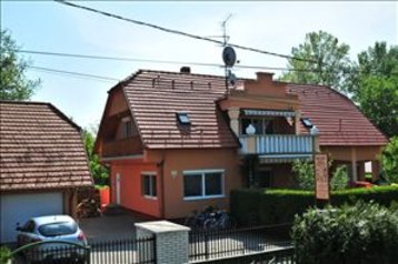 Ungārija Privát Balatonmáriafürdő, Eksterjers